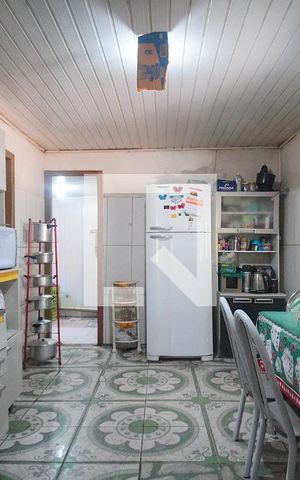 Casa à venda com 120m², 3 quartos e 2 vagas Casa à venda com 120m², 3 quartos e 2 vagasCozinha