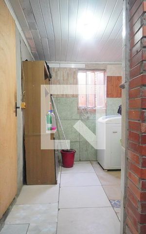 Casa à venda com 120m², 3 quartos e 2 vagas Casa à venda com 120m², 3 quartos e 2 vagasBanheiro
