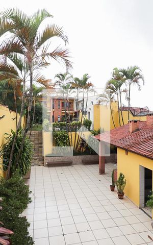 Casa à venda com 780m², 5 quartos e 4 vagasÁrea Externa