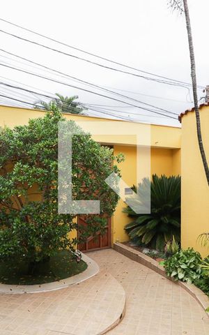 Casa à venda com 780m², 5 quartos e 4 vagasGaragem