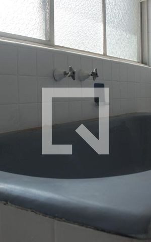 Apartamento para alugar com 160m², 2 quartos e sem vagaBanheiro