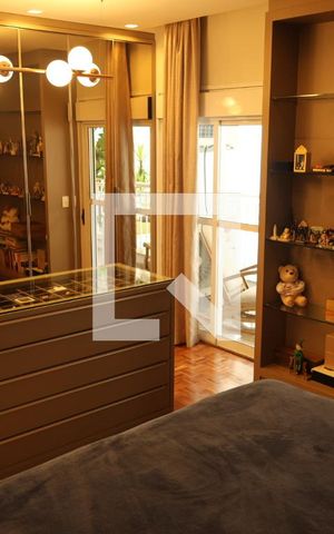 Casa à venda com 296m², 4 quartos e 3 vagas Casa à venda com 296m², 4 quartos e 3 vagasSuite 1