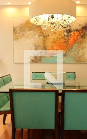 Casa à venda com 296m², 4 quartos e 3 vagas Casa à venda com 296m², 4 quartos e 3 vagasSala de Jantar