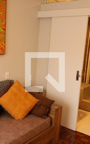 Casa à venda com 296m², 4 quartos e 3 vagas Casa à venda com 296m², 4 quartos e 3 vagasSuite 2