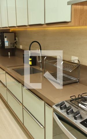 Casa à venda com 296m², 4 quartos e 3 vagas Casa à venda com 296m², 4 quartos e 3 vagasCozinha