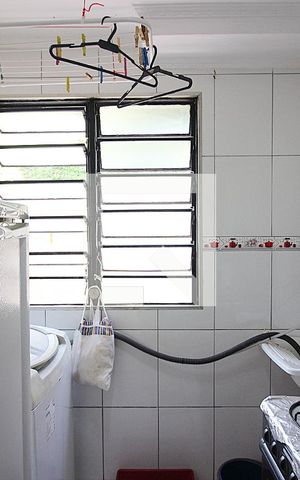 Apartamento à venda com 57m², 2 quartos e 1 vagaCozinha e Área de Serviço