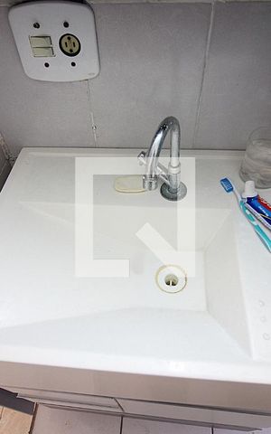Apartamento à venda com 57m², 2 quartos e 1 vagaBanheiro Social