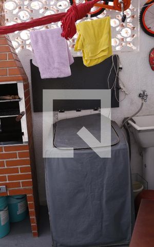 Casa à venda com 90m², 2 quartos e sem vagaÁrea de Serviço