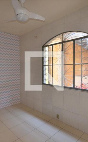 Casa para alugar com 40m², 1 quarto e sem vagaQuarto