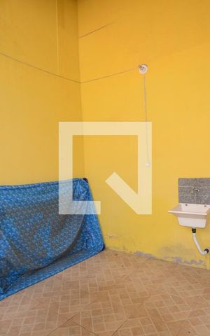 Casa para alugar com 40m², 1 quarto e sem vagaÁrea de Serviço