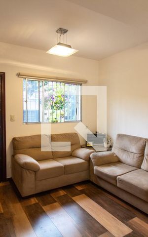 Casa à venda com 109m², 3 quartos e 1 vaga Casa à venda com 109m², 3 quartos e 1 vagaSala