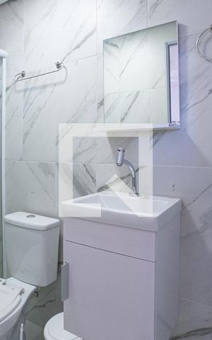 Studio para alugar com 15m², 1 quarto e sem vaga Studio para alugar com 15m², 1 quarto e sem vagaBanheiro