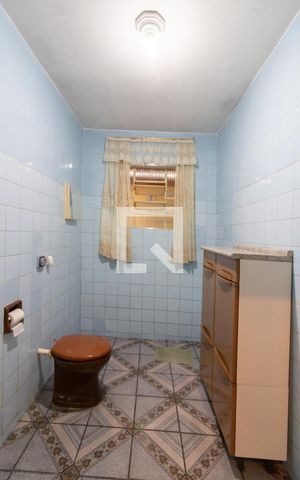 Casa à venda com 168m², 2 quartos e 1 vaga Casa à venda com 168m², 2 quartos e 1 vagaBanheiro