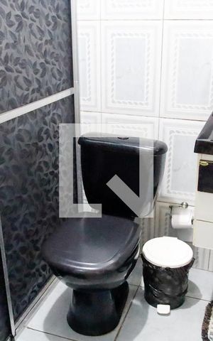 Casa à venda com 90m², 3 quartos e 2 vagas Casa à venda com 90m², 3 quartos e 2 vagasBanheiro
