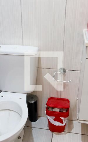 Casa à venda com 90m², 3 quartos e 2 vagas Casa à venda com 90m², 3 quartos e 2 vagasBanheiro da Suíte 1