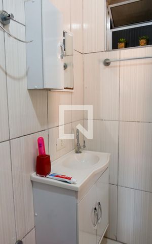 Casa à venda com 90m², 3 quartos e 2 vagas Casa à venda com 90m², 3 quartos e 2 vagasBanheiro da Suíte 1