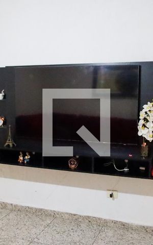 Casa à venda com 90m², 3 quartos e 2 vagas Casa à venda com 90m², 3 quartos e 2 vagassala
