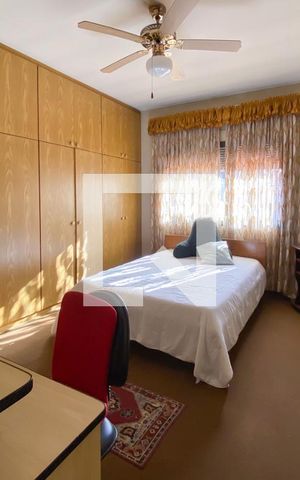 Casa à venda com 330m², 3 quartos e 2 vagas Casa à venda com 330m², 3 quartos e 2 vagasQuarto 3