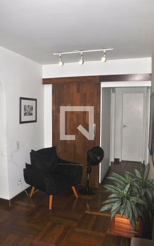 Apartamento à venda com 76m², 3 quartos e 1 vagaSala