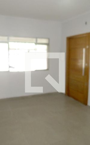 Casa para alugar com 225m², 3 quartos e 2 vagasSala