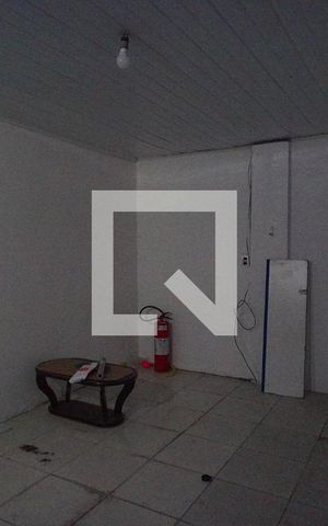 Casa para alugar com 300m², 2 quartos e 6 vagas Casa para alugar com 300m², 2 quartos e 6 vagasSala