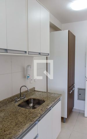 Apartamento à venda com 72m², 3 quartos e 2 vagas Apartamento à venda com 72m², 3 quartos e 2 vagasCozinha