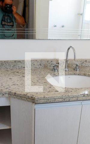Apartamento à venda com 72m², 3 quartos e 2 vagas Apartamento à venda com 72m², 3 quartos e 2 vagasBanheiro da Suíte 3