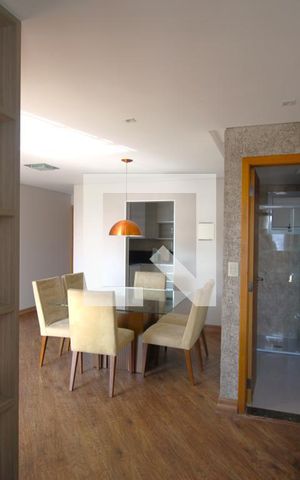 Apartamento para alugar com 72m², 2 quartos e 1 vagaSala
