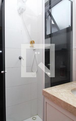 Casa de condomínio à venda com 87m², 2 quartos e 1 vagaBanheiro da Suíte 1