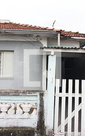 Casa à venda com 90m², 2 quartos e 1 vagaFachada 