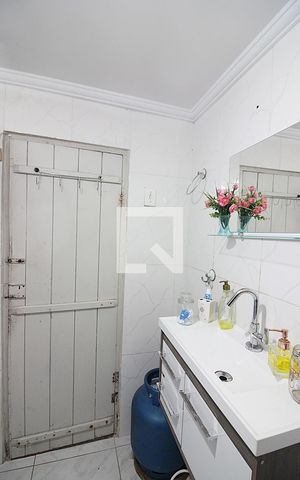 Casa à venda com 90m², 2 quartos e 1 vagaBanheiro Social