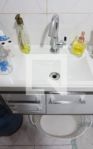 Casa à venda com 90m², 2 quartos e 1 vagaBanheiro Social