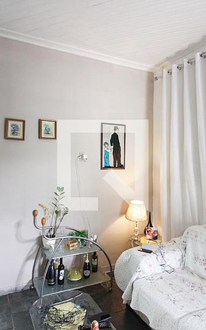 Casa à venda com 90m², 2 quartos e 1 vagaSala 