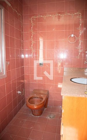 Casa para alugar com 240m², 3 quartos e 3 vagasBanheiro do Quarto 2