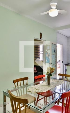 Casa à venda com 170m², 4 quartos e 2 vagas Casa à venda com 170m², 4 quartos e 2 vagasCozinha 2