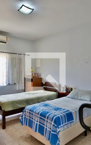 Casa à venda com 170m², 4 quartos e 2 vagas Casa à venda com 170m², 4 quartos e 2 vagasQuarto 1