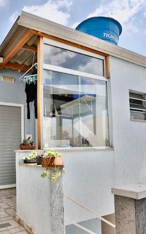 Casa à venda com 170m², 4 quartos e 2 vagas Casa à venda com 170m², 4 quartos e 2 vagasQuintal