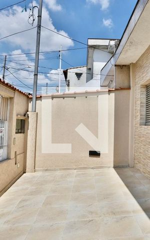 Casa à venda com 170m², 4 quartos e 2 vagas Casa à venda com 170m², 4 quartos e 2 vagasGaragem
