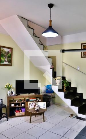 Casa à venda com 170m², 4 quartos e 2 vagas Casa à venda com 170m², 4 quartos e 2 vagasSala 2