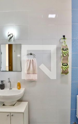 Casa à venda com 170m², 4 quartos e 2 vagas Casa à venda com 170m², 4 quartos e 2 vagasBanheiro 1