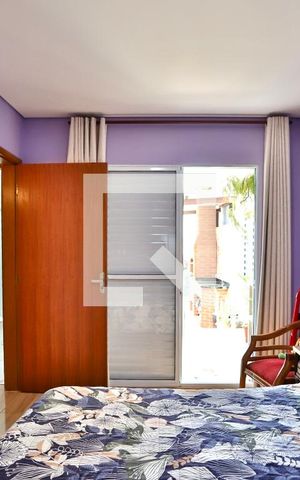 Casa à venda com 170m², 4 quartos e 2 vagas Casa à venda com 170m², 4 quartos e 2 vagasQuarto 4