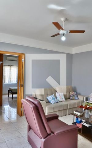 Casa à venda com 170m², 4 quartos e 2 vagas Casa à venda com 170m², 4 quartos e 2 vagasSala 1