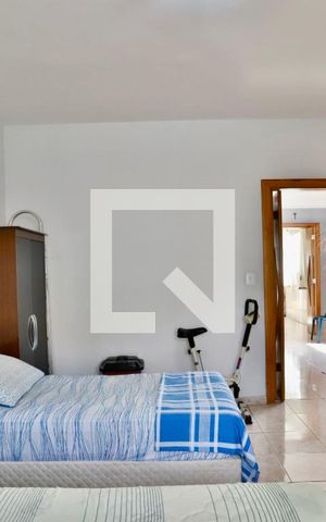 Casa à venda com 170m², 4 quartos e 2 vagas Casa à venda com 170m², 4 quartos e 2 vagasQuarto 1