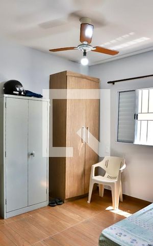 Casa à venda com 170m², 4 quartos e 2 vagas Casa à venda com 170m², 4 quartos e 2 vagasQuarto 2
