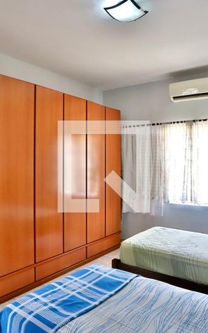 Casa à venda com 170m², 4 quartos e 2 vagas Casa à venda com 170m², 4 quartos e 2 vagasQuarto 1
