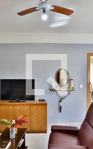 Casa à venda com 170m², 4 quartos e 2 vagas Casa à venda com 170m², 4 quartos e 2 vagasSala 1