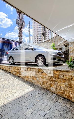 Casa à venda com 358m², 4 quartos e 10 vagasGaragem