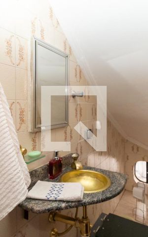 Casa à venda com 150m², 4 quartos e 2 vagasLavabo