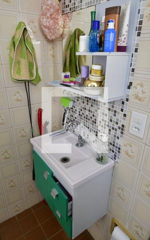Apartamento à venda com 43m², 1 quarto e sem vagaBanheiro