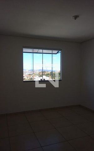 Casa à venda com 300m², 12 quartos e 5 vagas Casa à venda com 300m², 12 quartos e 5 vagasApartamento 1